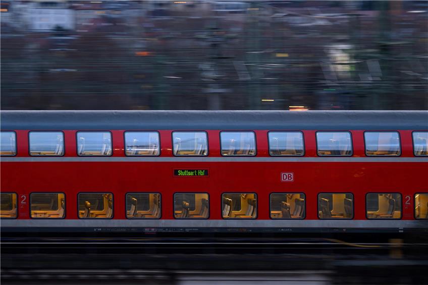 Verkehrsminister: „Engagierte Fachkräfte sind entscheidend“ Foto: Sebastian Gollnow/dpa